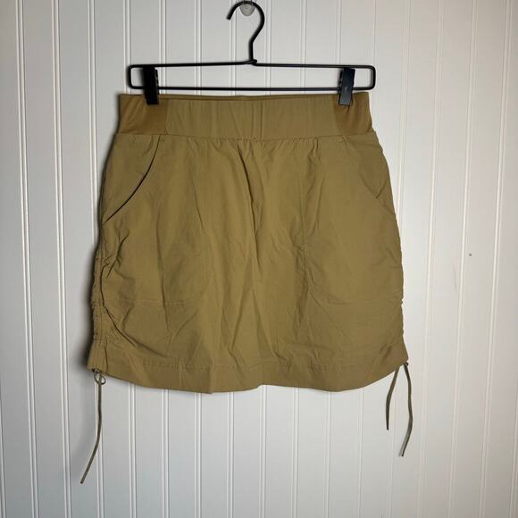 Camel Crown Dresses & Skirts - Camel Crown Golf Tennis Skort Beige Quick Dry Women’s Size Medium